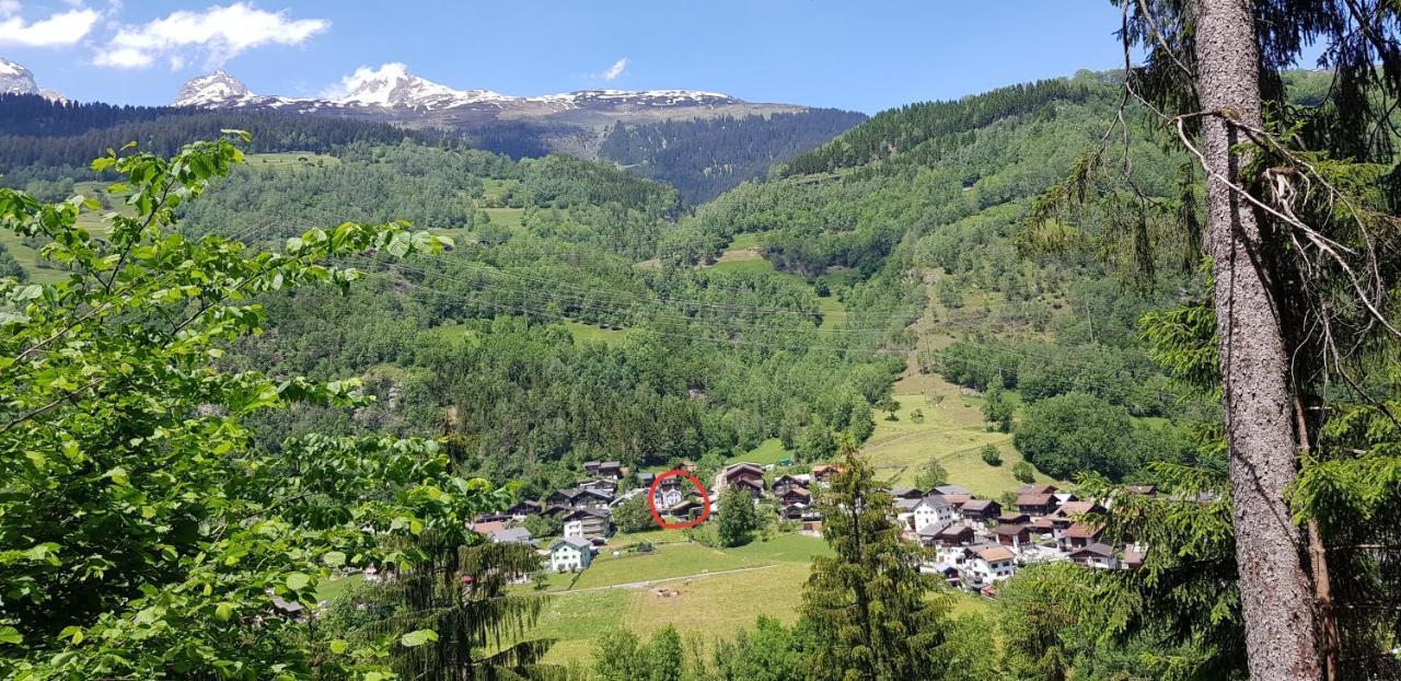 Casa Cuschina - Mit Sauna In Der Schoenen Surselva Dardin Exteriér fotografie