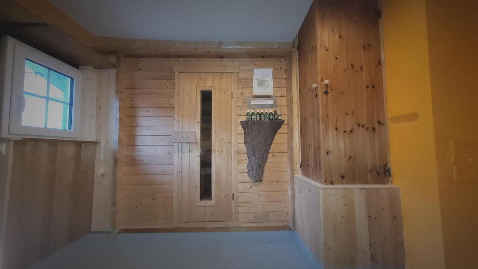 Casa Cuschina - Mit Sauna In Der Schoenen Surselva Dardin Exteriér fotografie