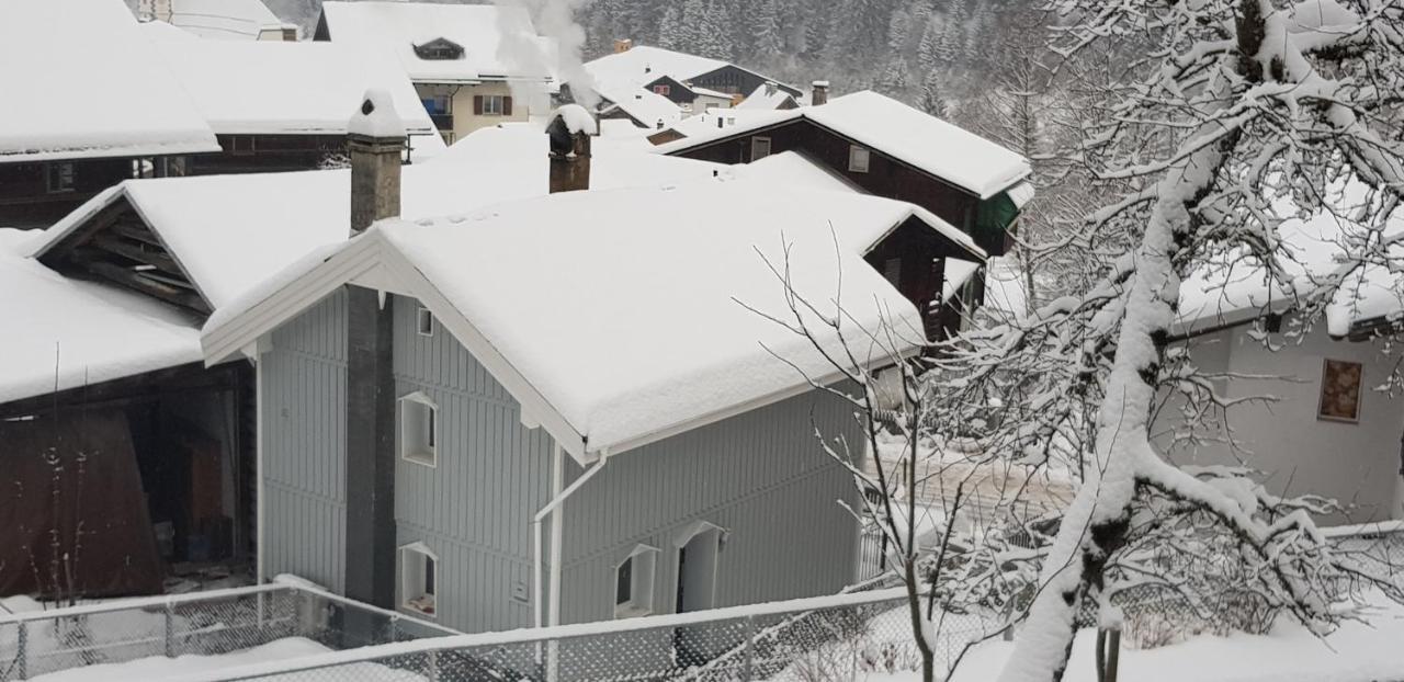 Casa Cuschina - Mit Sauna In Der Schoenen Surselva Dardin Exteriér fotografie